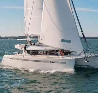 Catamaran LAGOON 450S