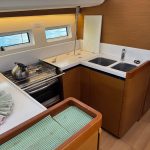 Monocoque Jeanneau Sun Odyssey 440 – Cuisine équipée